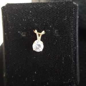 14k yellow gold diamond pendant